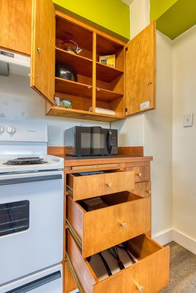 #Stayinmydistrict Historic Apartment Near Downtown Кус Бей Екстериор снимка