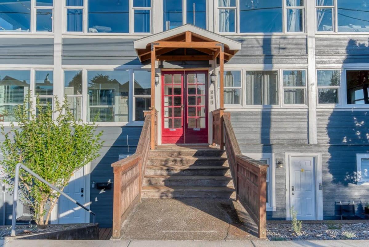 #Stayinmydistrict Historic Apartment Near Downtown Кус Бей Екстериор снимка